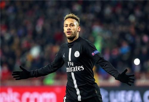 这也叫外援？打了3场比赛18投3中，三分球7投0中，杨鸣又被坑惨了